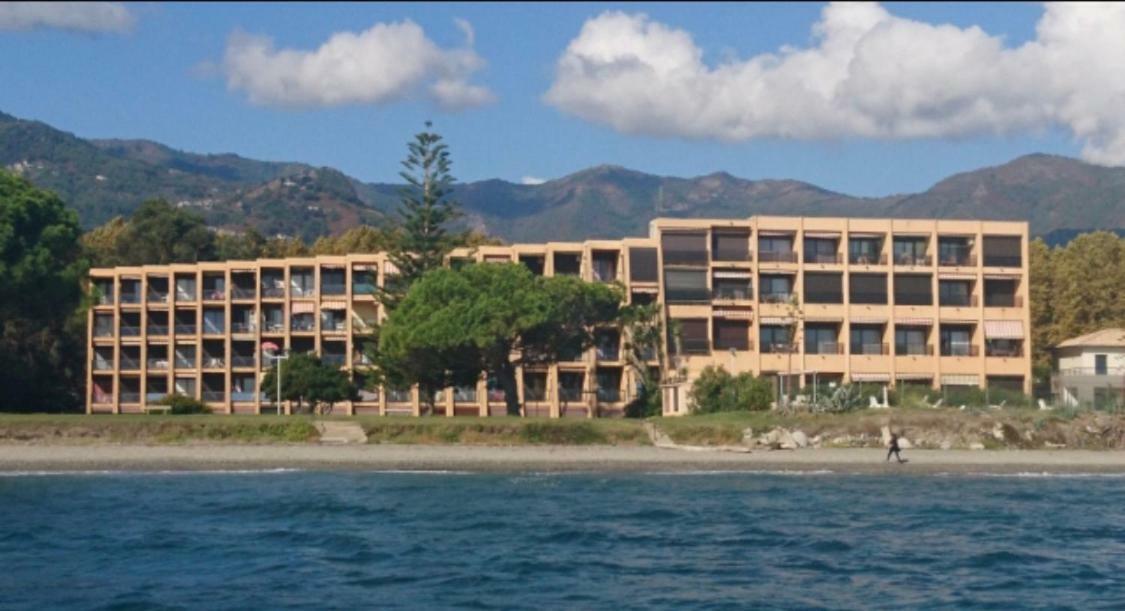 Appartement N 216 Moriani Plage サンタ・ルシア・ディ・モリアニ エクステリア 写真